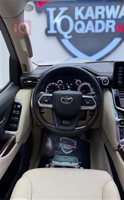 تويوتا لاندكروزر